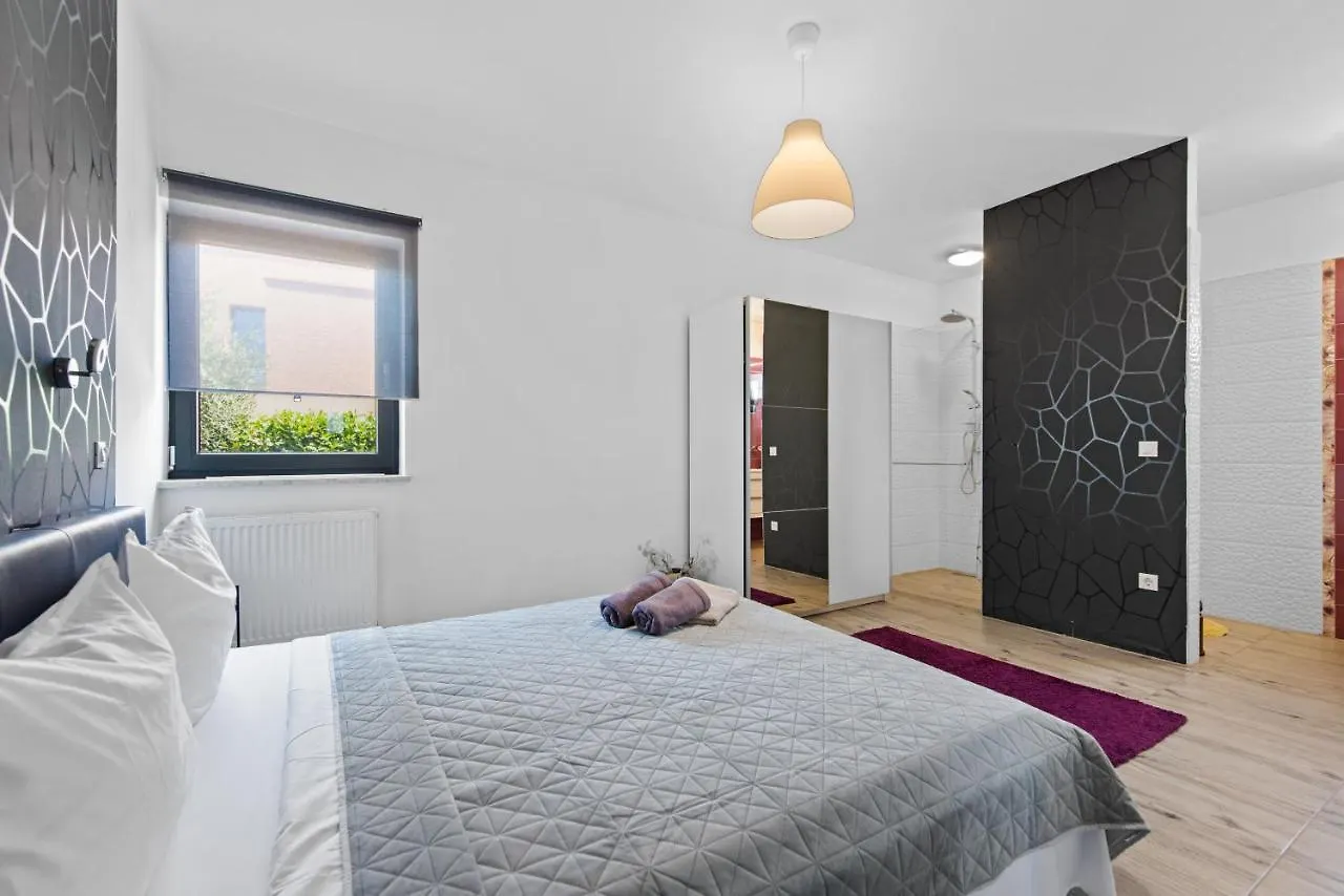 Villa Leandra Novigrad  0*, Novigrad (Istria)