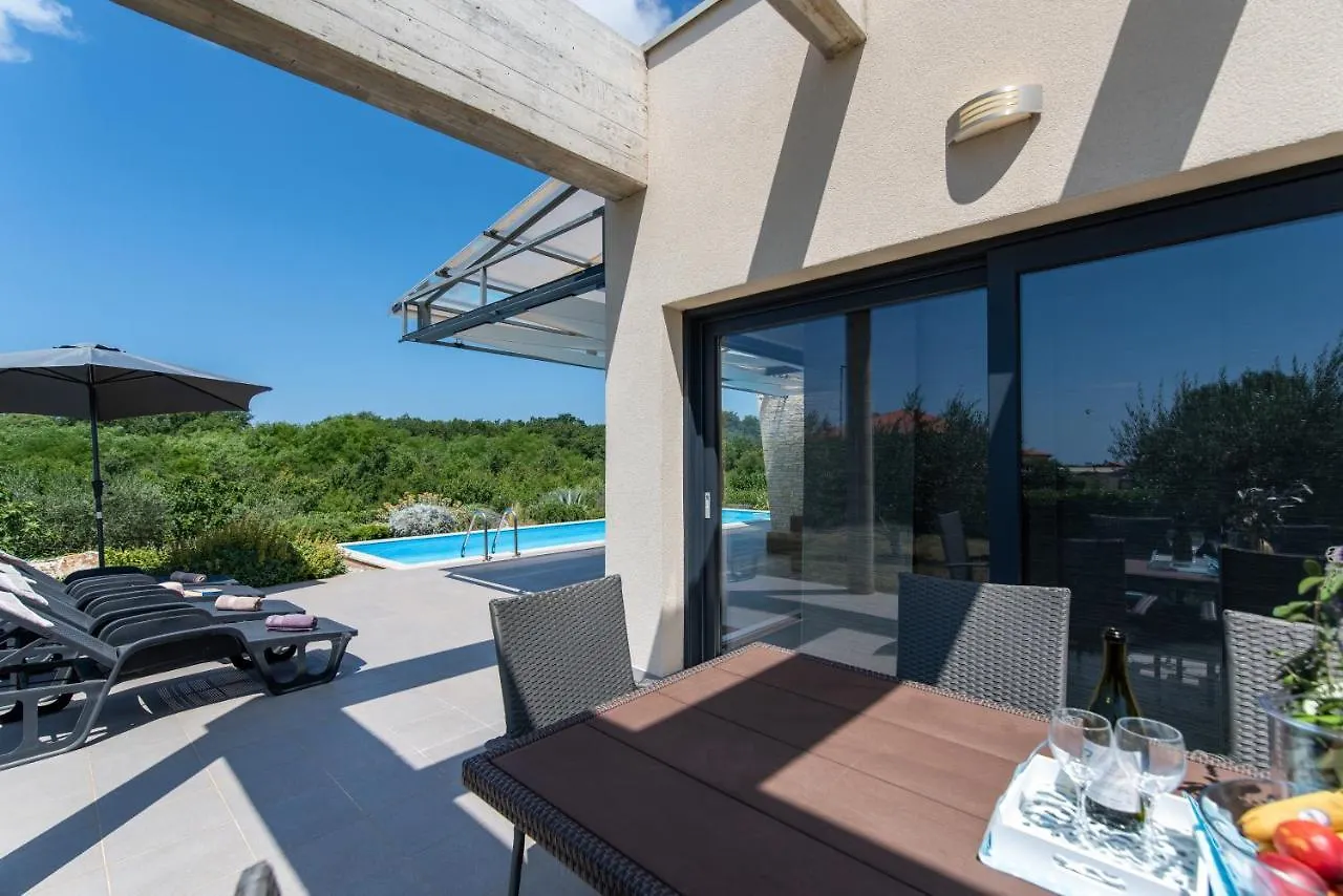 Villa Leandra Novigrad  Croatia
